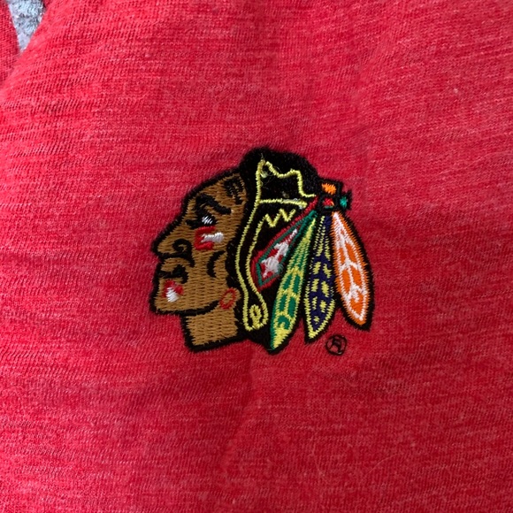 Chicago Blackhawks short sleeve shirt - Picture 2 of 5
